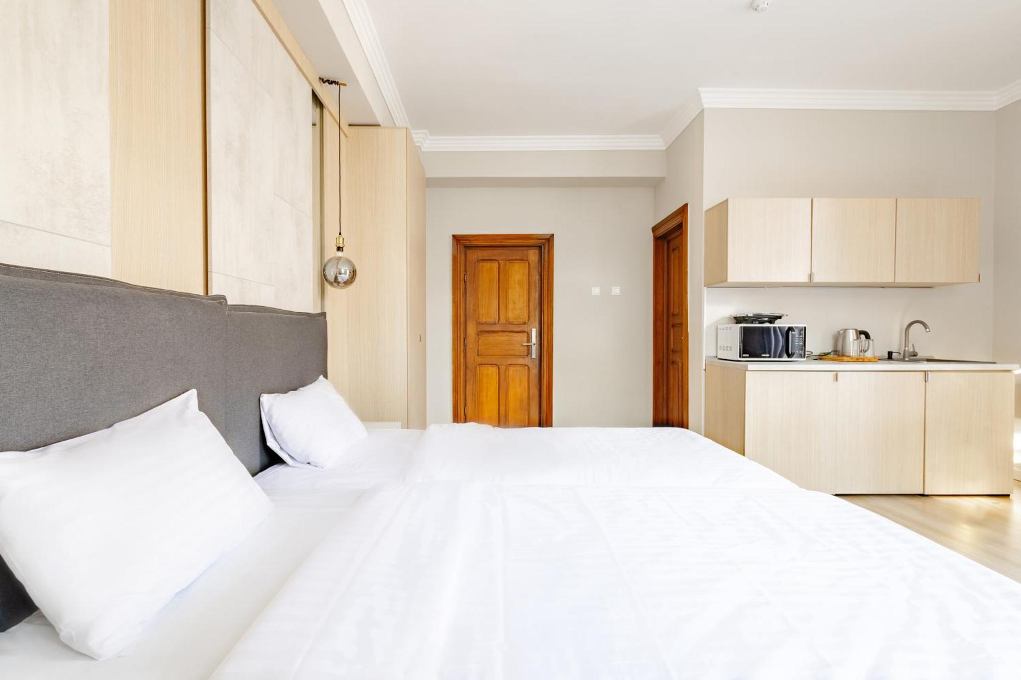 Piccolo By Citybookings Aparthotel 3*