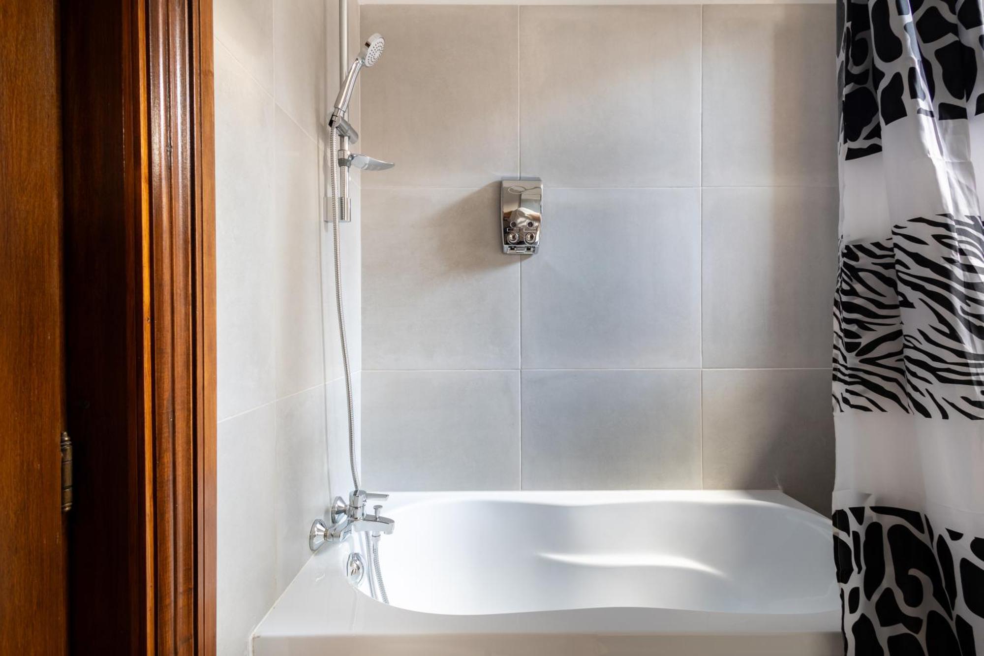 Piccolo By Citybookings Aparthotel Bucharest